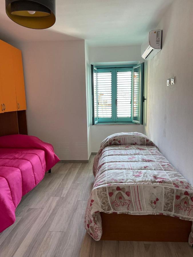 شقة Casa Vacanze Sa Piazza دورغالي المظهر الخارجي الصورة